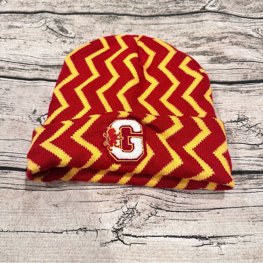 Women’s Red and Yellow Harry Potter Gryffindor Zigzag Beanie With Patch OSFM